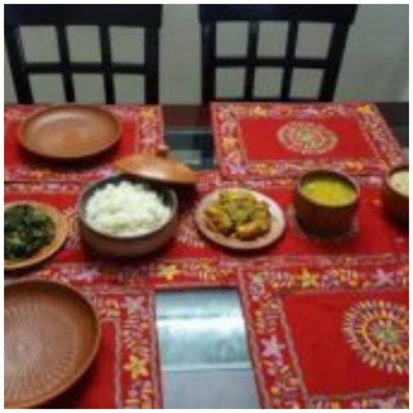 Table Runner With 6pcs Mat