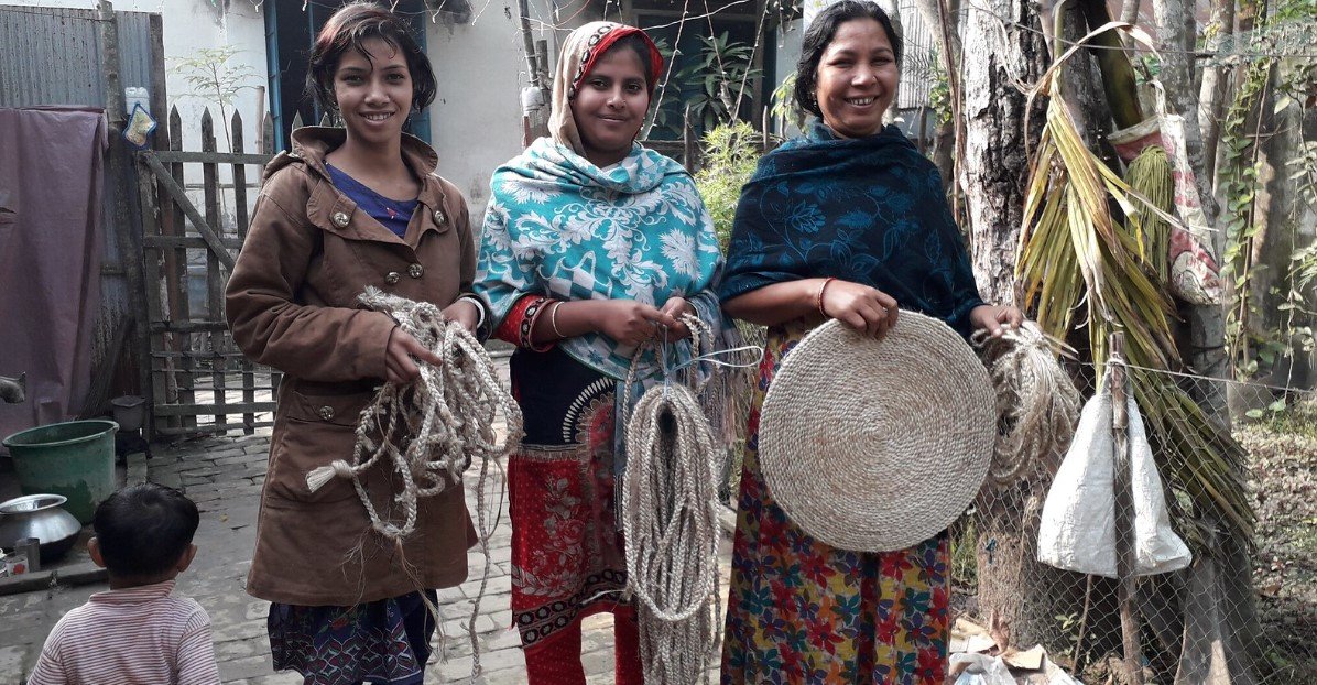 Sustainable Practices in Handicraft Production