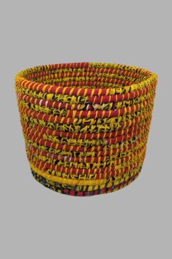 BaSE-17006a Sari and Kaisa Round Basket