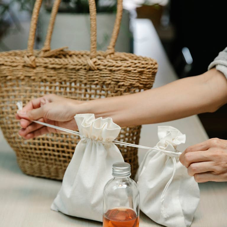 Small Jute Bags: Eco-Friendly Everyday Bag Options